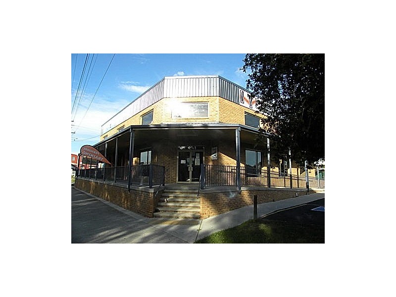 2 and 3/68 Queen Street, Moruya NSW 2537