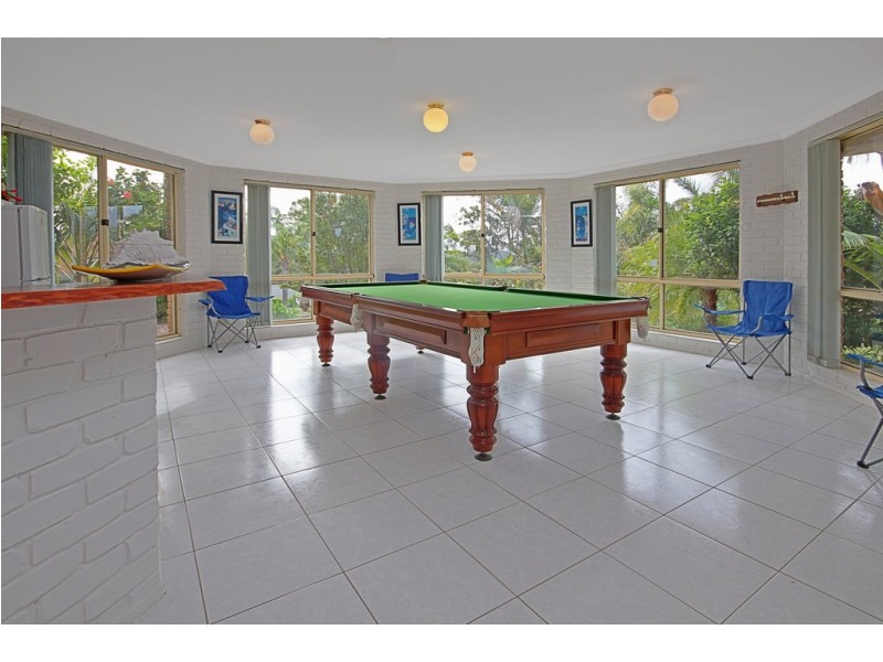 1 Bellbird Close, Surfside NSW 2536