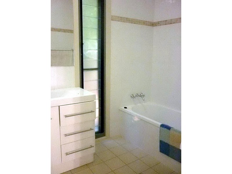 6b Balangay Close, Long Beach NSW 2536
