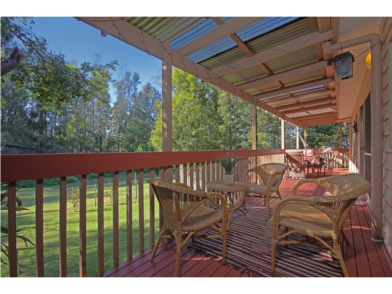 22 Karoola Crescent, Surfside NSW 2536