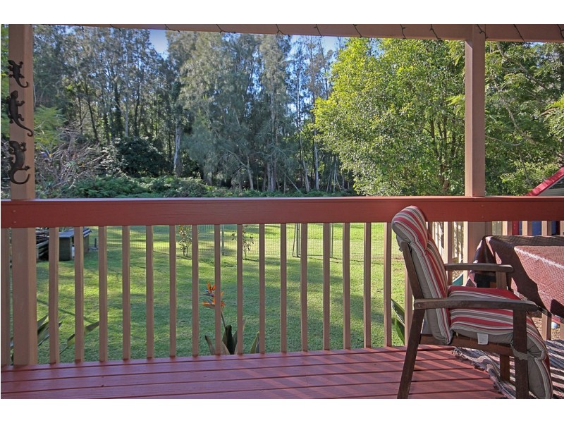 22 Karoola Crescent, Surfside NSW 2536