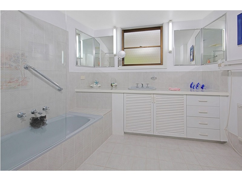 204 George Bass Drive, Lilli Pilli NSW 2536