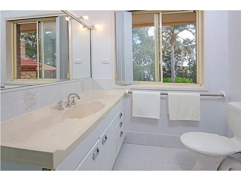 34 Peninsula Drive, North Batemans Bay NSW 2536