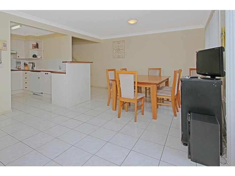 10/3 Edgewood Place, Denhams Beach NSW 2536