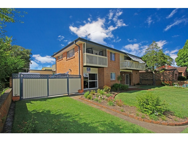 12 Wallaringa Street, Surfside NSW 2536