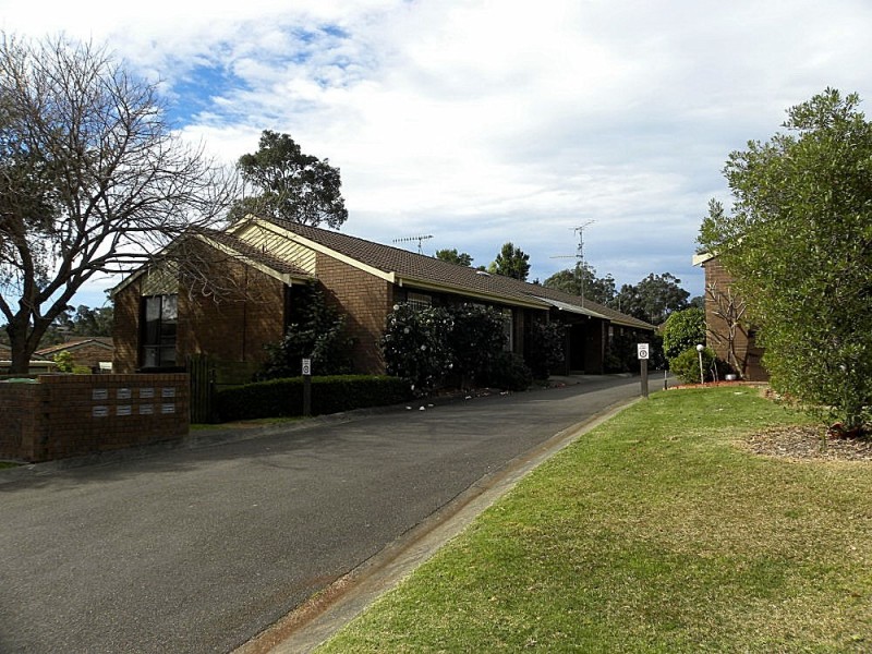 4/4 Eric Fenning Drive, Surf Beach NSW 2536