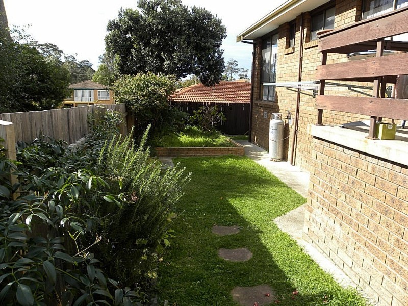 4/4 Eric Fenning Drive, Surf Beach NSW 2536