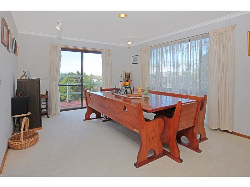 34 Eric Fenning Drive, Surf Beach NSW 2536