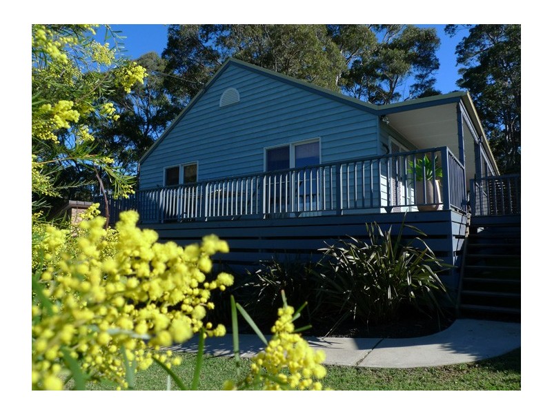 33 Euroka Avenue, Malua Bay NSW 2536