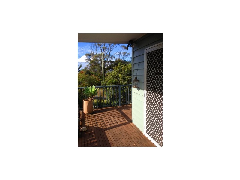 33 Euroka Avenue, Malua Bay NSW 2536