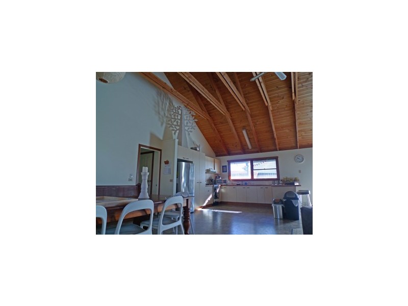 33 Euroka Avenue, Malua Bay NSW 2536