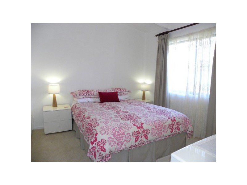 70 Berrima Parade, Surfside NSW 2536