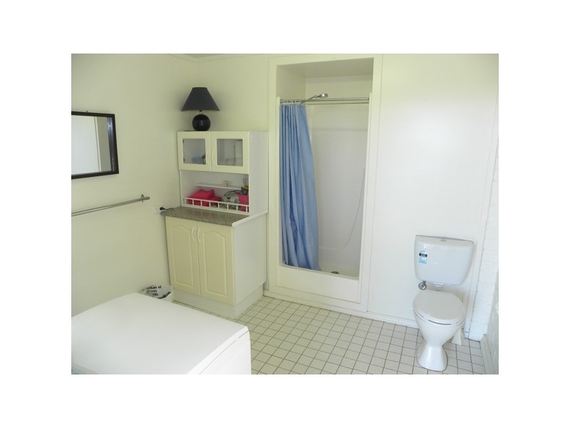 70 Berrima Parade, Surfside NSW 2536