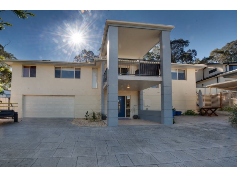 21a Angophora Place, Catalina NSW 2536