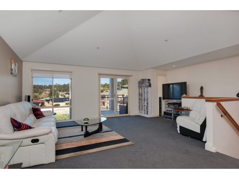 21a Angophora Place, Catalina NSW 2536