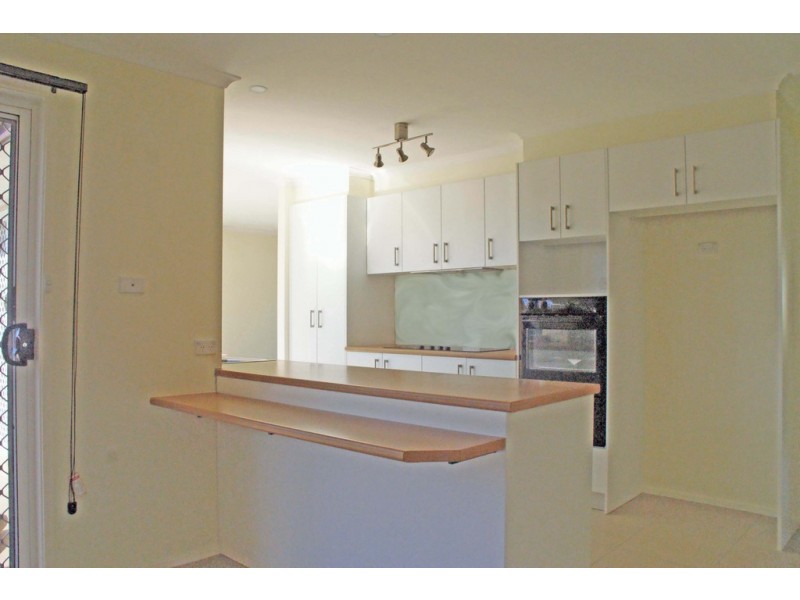 5 Caley Place, Sunshine Bay NSW 2536