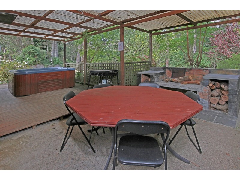 23 Explorers Way, Surf Beach NSW 2536