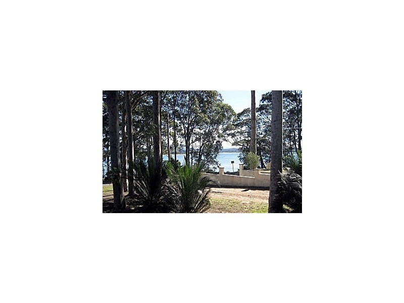 4 Observation Avenue, Batehaven NSW 2536