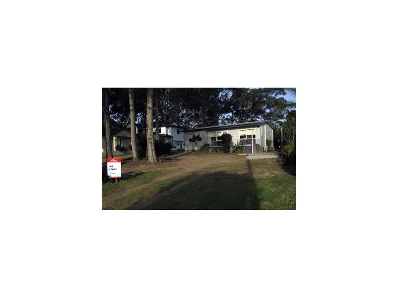 4 Observation Avenue, Batehaven NSW 2536