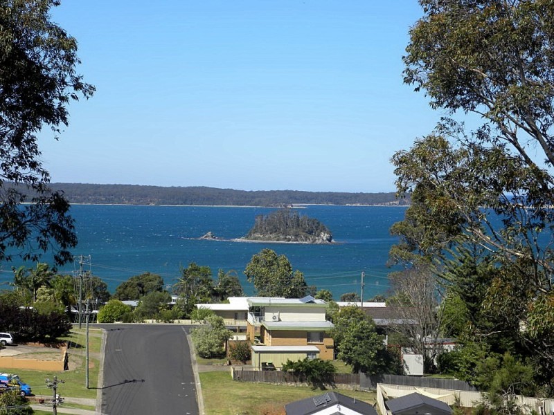 89 Vista Avenue, Catalina NSW 2536