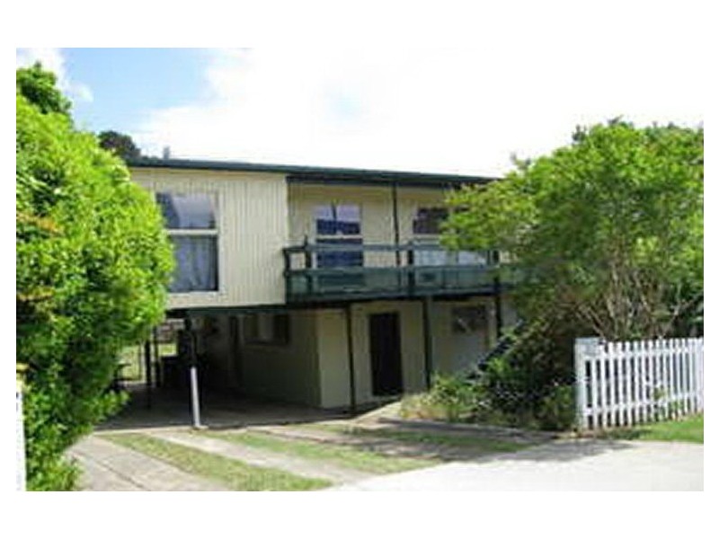 4 Edward Road, Batehaven NSW 2536
