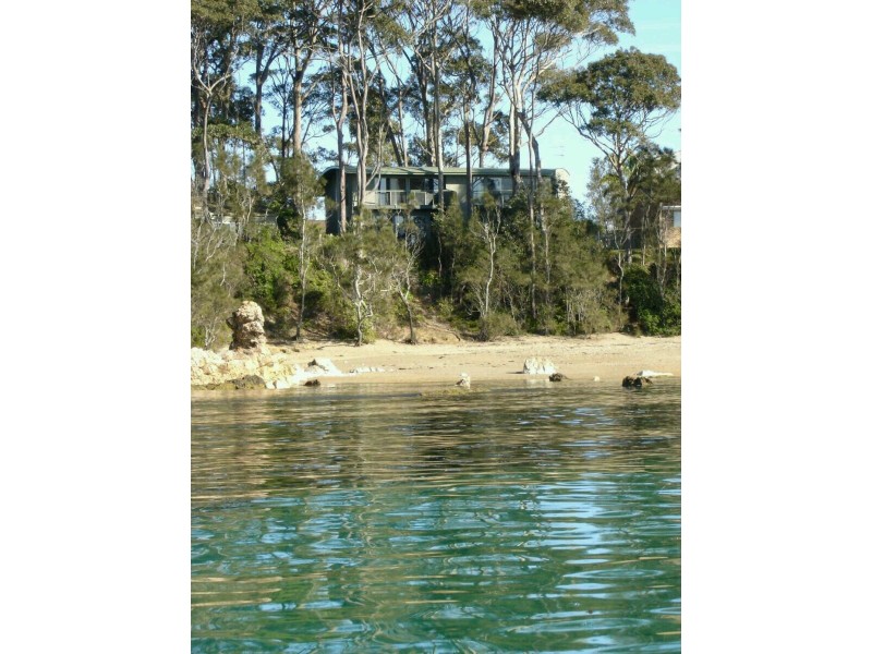 2/27 Bronte Crescent, Sunshine Bay NSW 2536