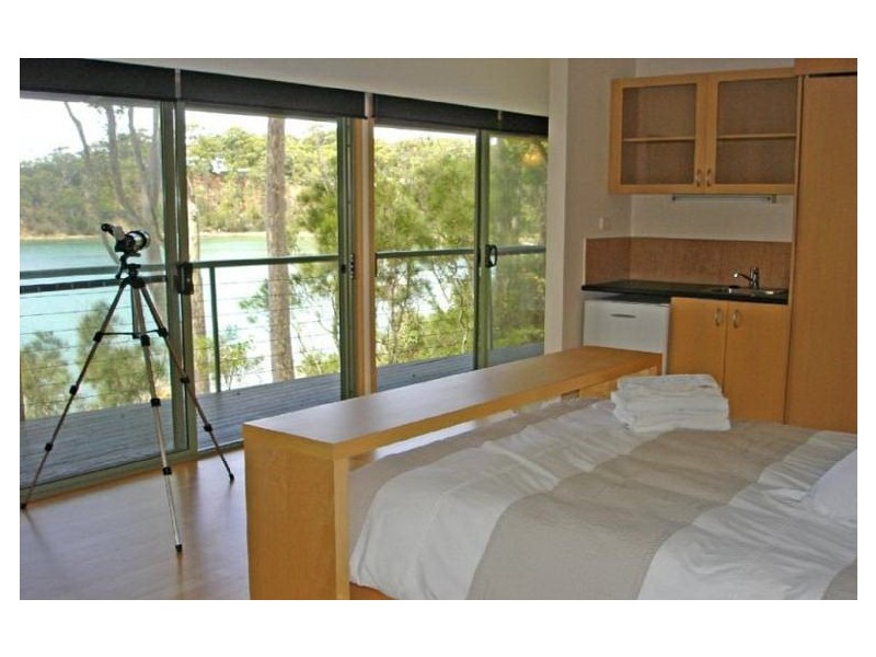 2/27 Bronte Crescent, Sunshine Bay NSW 2536