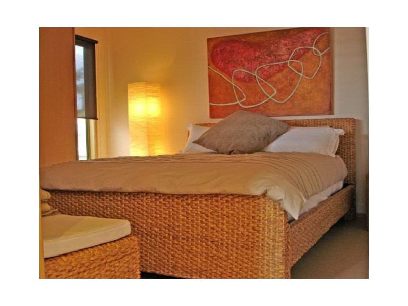 2/27 Bronte Crescent, Sunshine Bay NSW 2536