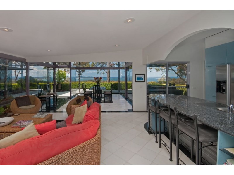 21 Highlands Avenue, Surf Beach NSW 2536