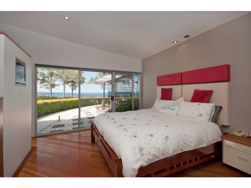 21 Highlands Avenue, Surf Beach NSW 2536