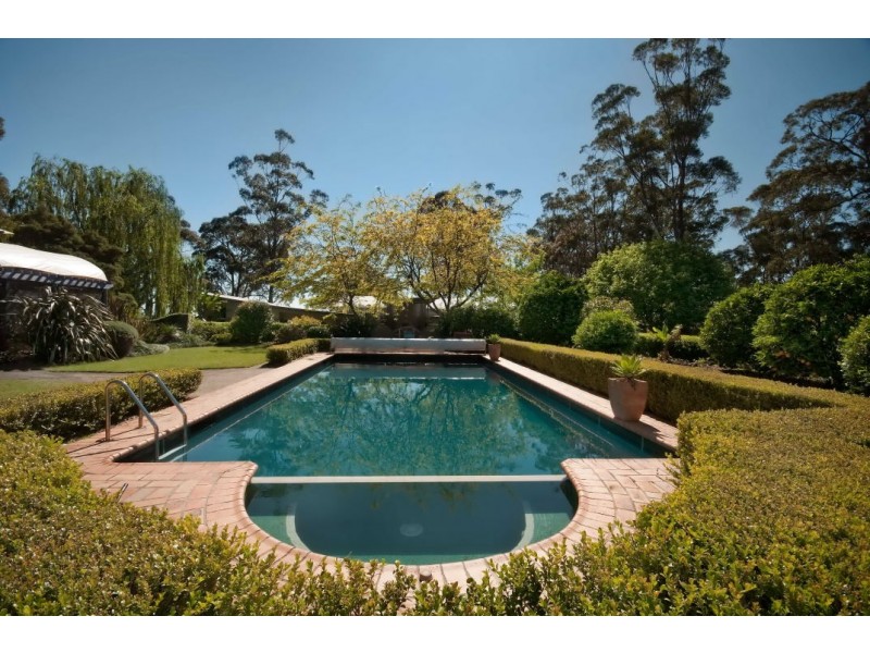 21 Highlands Avenue, Surf Beach NSW 2536