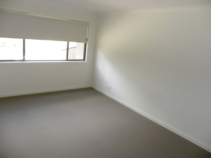 19 Oakwood Way, Catalina NSW 2536