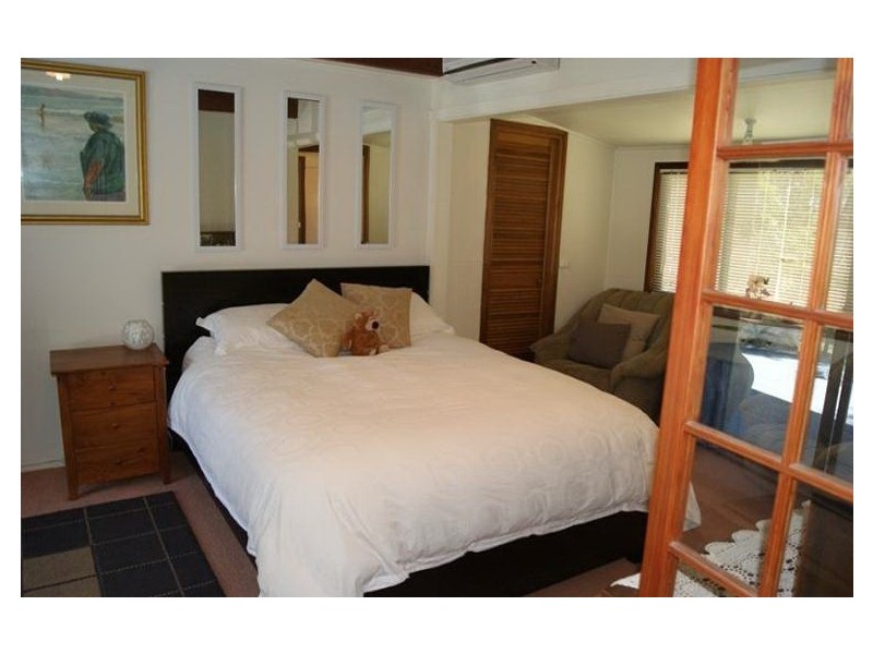 686 The Ridge Road, Surf Beach NSW 2536