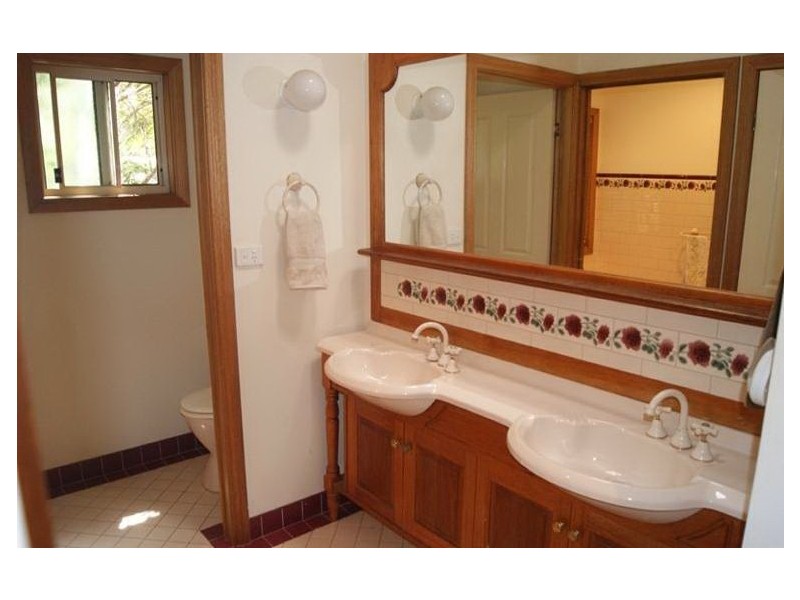 686 The Ridge Road, Surf Beach NSW 2536