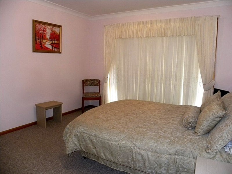 4/4 Eric Fenning Drive, Surf Beach NSW 2536