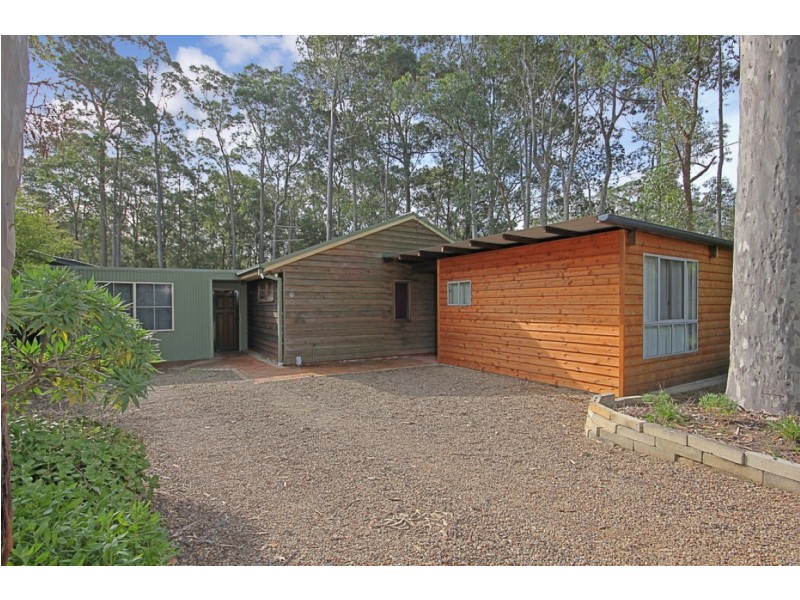 7 Connells Close, Mossy Point NSW 2537