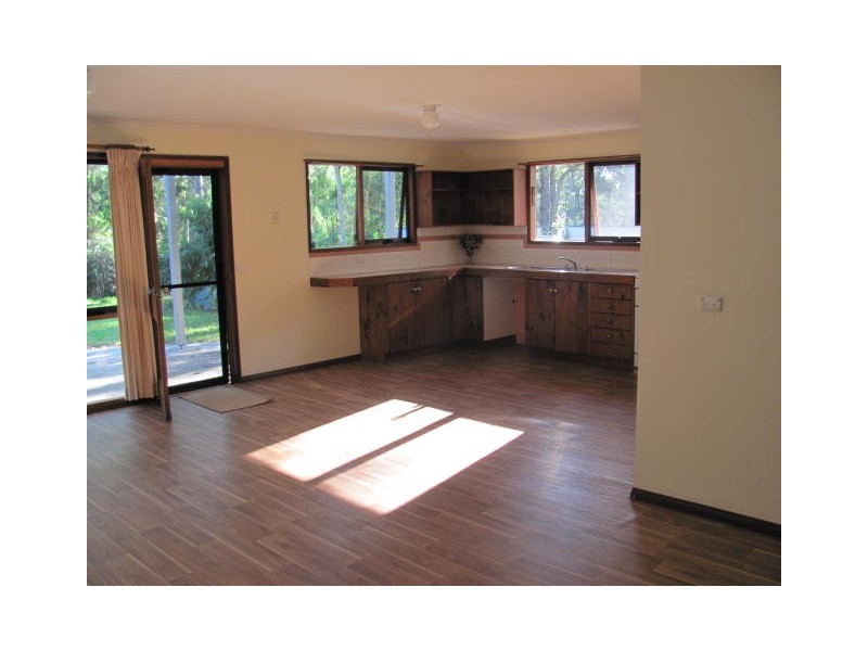 7 Connells Close, Mossy Point NSW 2537