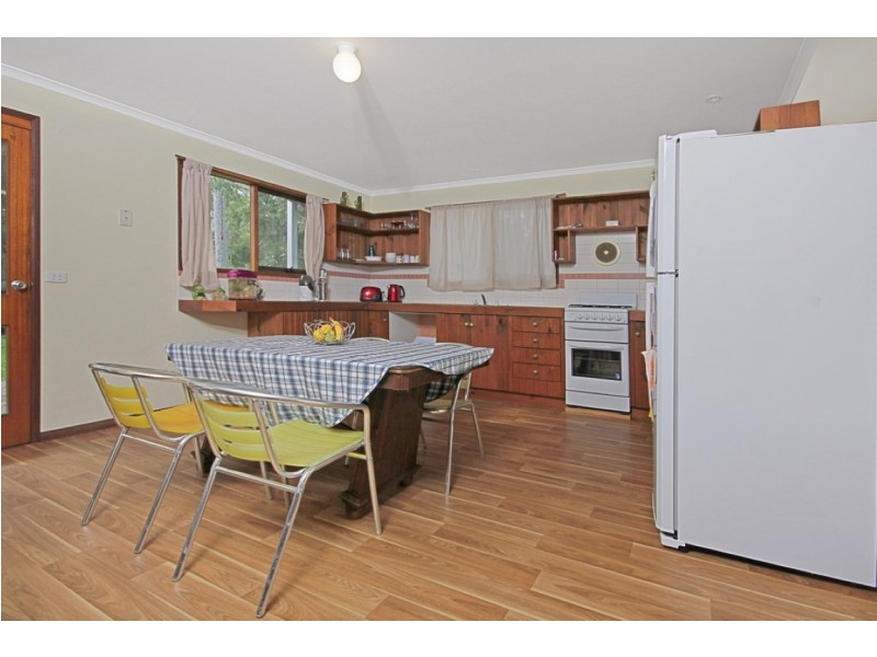 7 Connells Close, Mossy Point NSW 2537