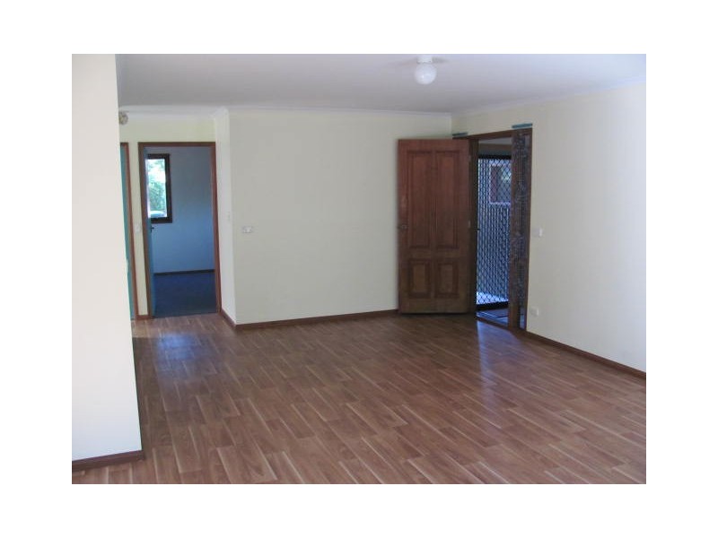 7 Connells Close, Mossy Point NSW 2537