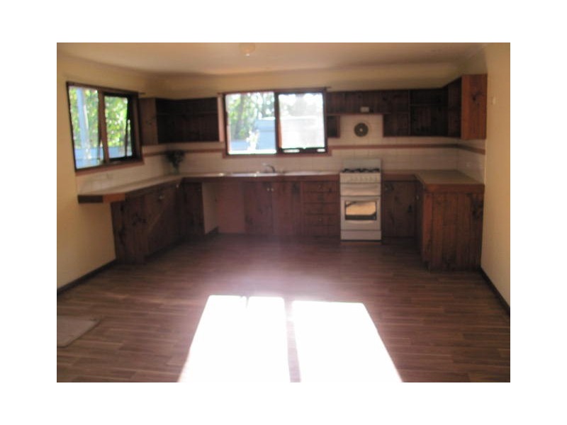 7 Connells Close, Mossy Point NSW 2537