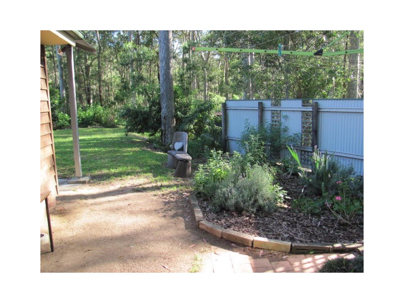 7 Connells Close, Mossy Point NSW 2537