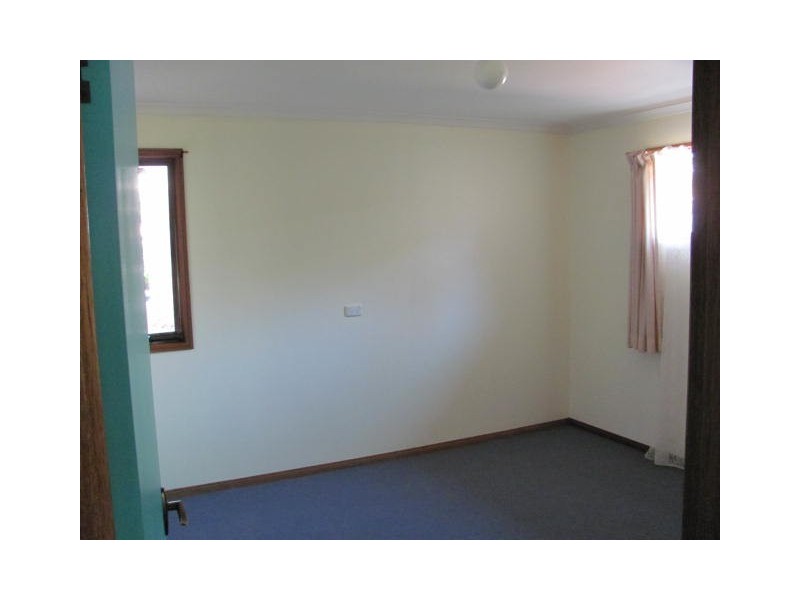 7 Connells Close, Mossy Point NSW 2537