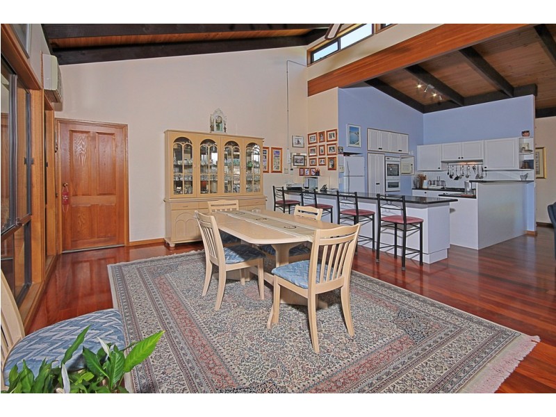 16 Myamba Parade, Surfside NSW 2536