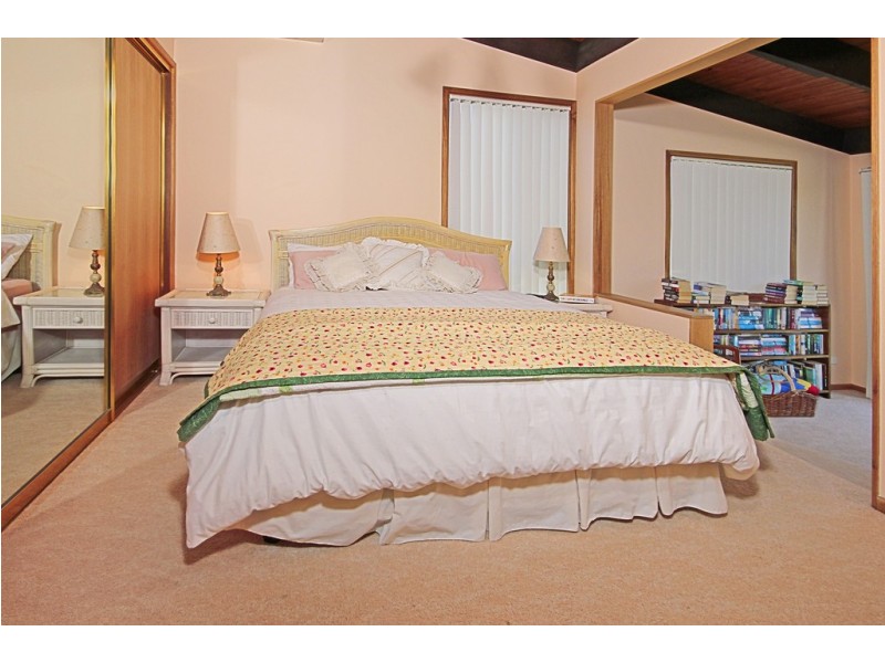 16 Myamba Parade, Surfside NSW 2536