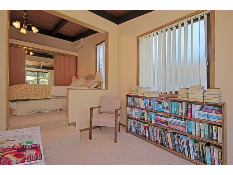 16 Myamba Parade, Surfside NSW 2536