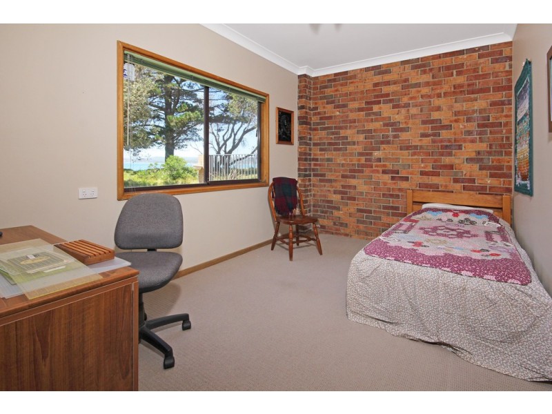 16 Myamba Parade, Surfside NSW 2536