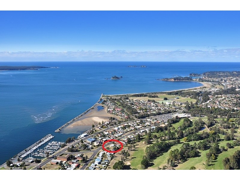 30 Golf Links Drive, Batemans Bay NSW 2536