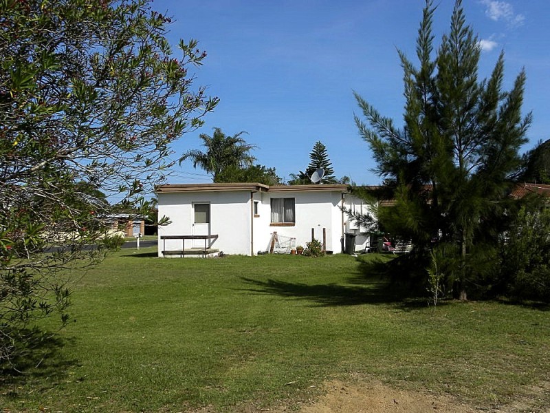 30 Golf Links Drive, Batemans Bay NSW 2536