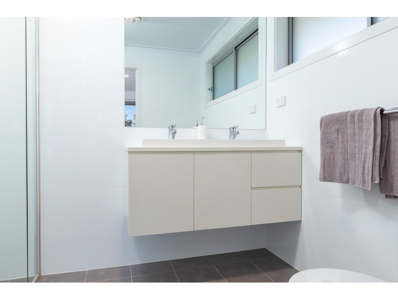 50 Courtenay Crescent, Long Beach NSW 2536