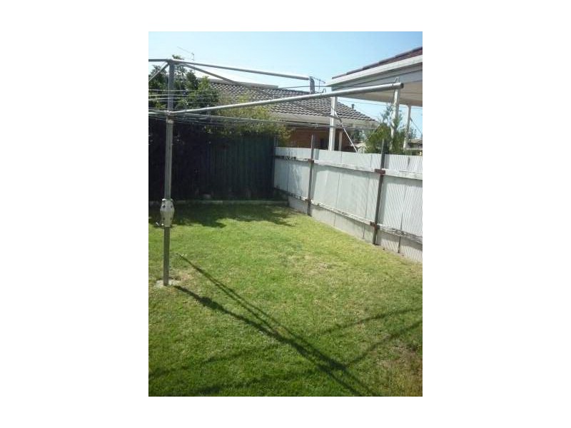 2/3 Catlin Avenue, Batemans Bay NSW 2536